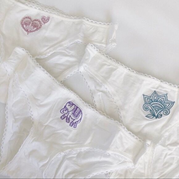 𝅺FREE People • intimates - Picture 1 of 2